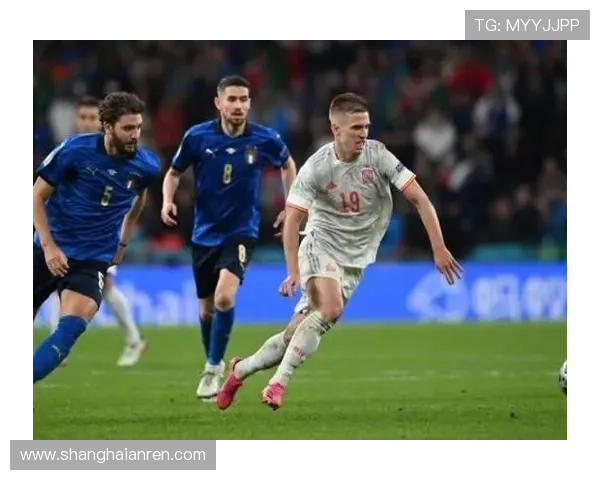 奥尔莫：从东欧核心到莱比锡进攻枢纽的生涯转折解析