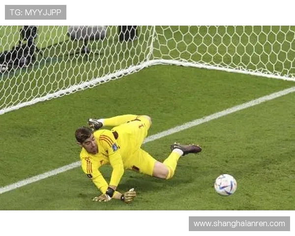 库尔图瓦身高优势如何极致体现于覆盖范围与扑救极限