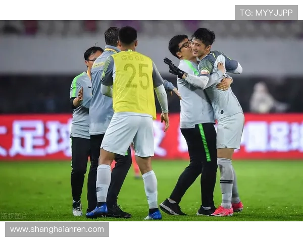 国际米兰表面稳定实则陷入成长瓶颈,赛季走势面临考验 国际米兰表面稳定实则陷入成长瓶颈,赛季走势面临考验