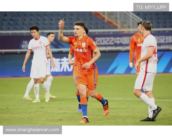 山东泰山豪门地位稳固性面临考验,本赛季竞争格局带来变化 山东泰山豪门地位稳固性面临考验,本赛季竞争格局带来变化