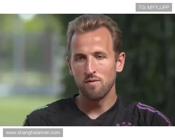 哈里·凯恩家冰箱里只放蛋白粉和冰水，连老婆都吐槽他活得像AI