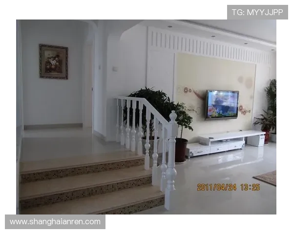 朱雪莹家里镜子比我家房子还大